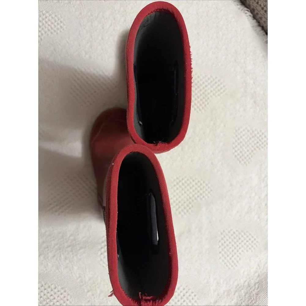 Bogs Kids US size‎ 1 Pull Up Rain Boots In Red. Winter, Rain Or Snow.